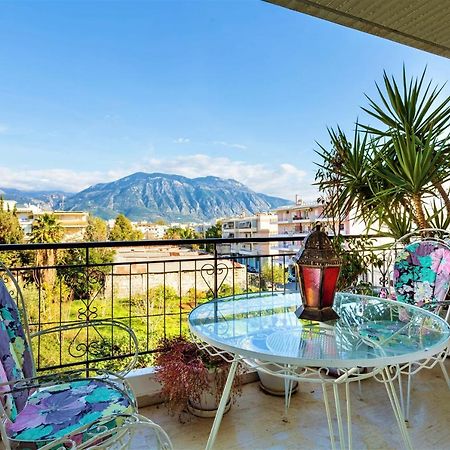Bright Comfy Flat Near The Beach & The City Center カラマタ エクステリア 写真