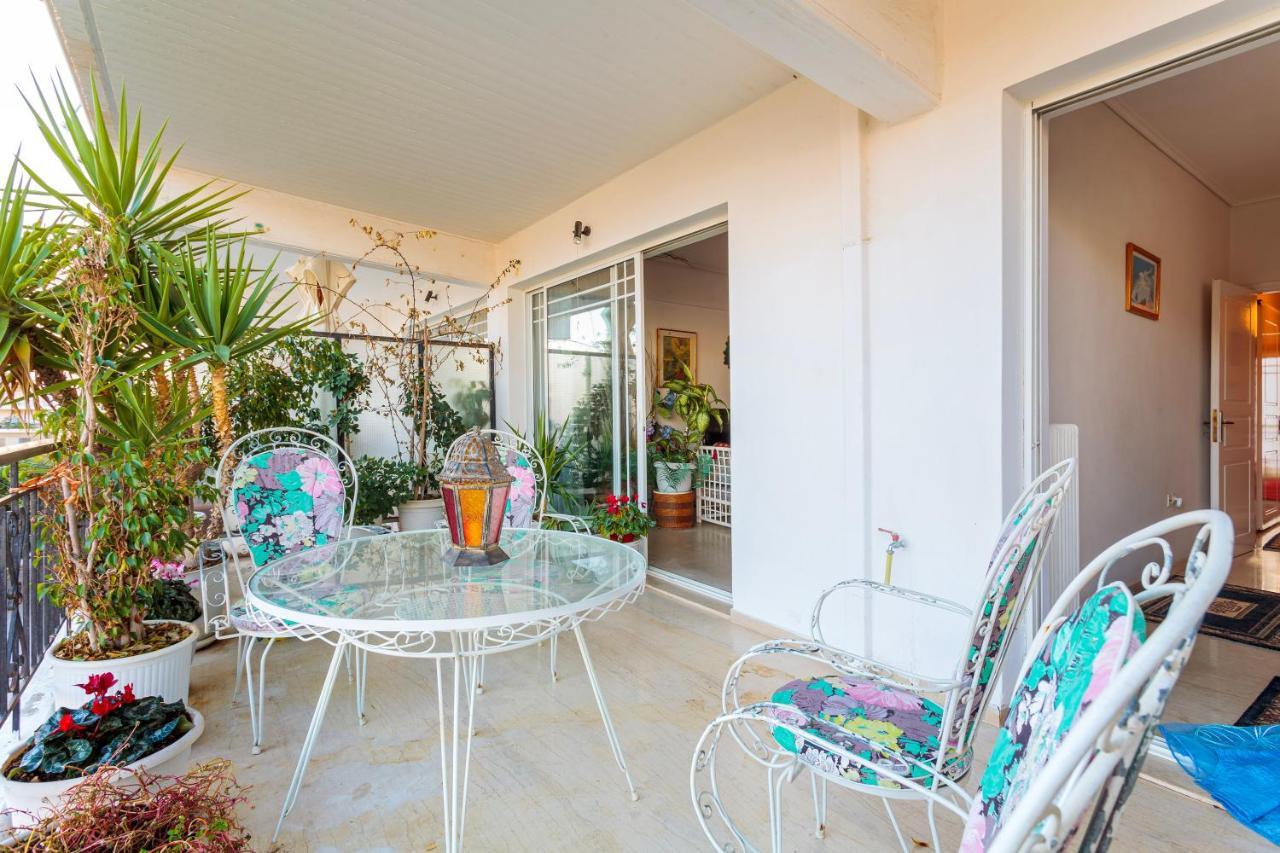 Bright Comfy Flat Near The Beach & The City Center カラマタ エクステリア 写真