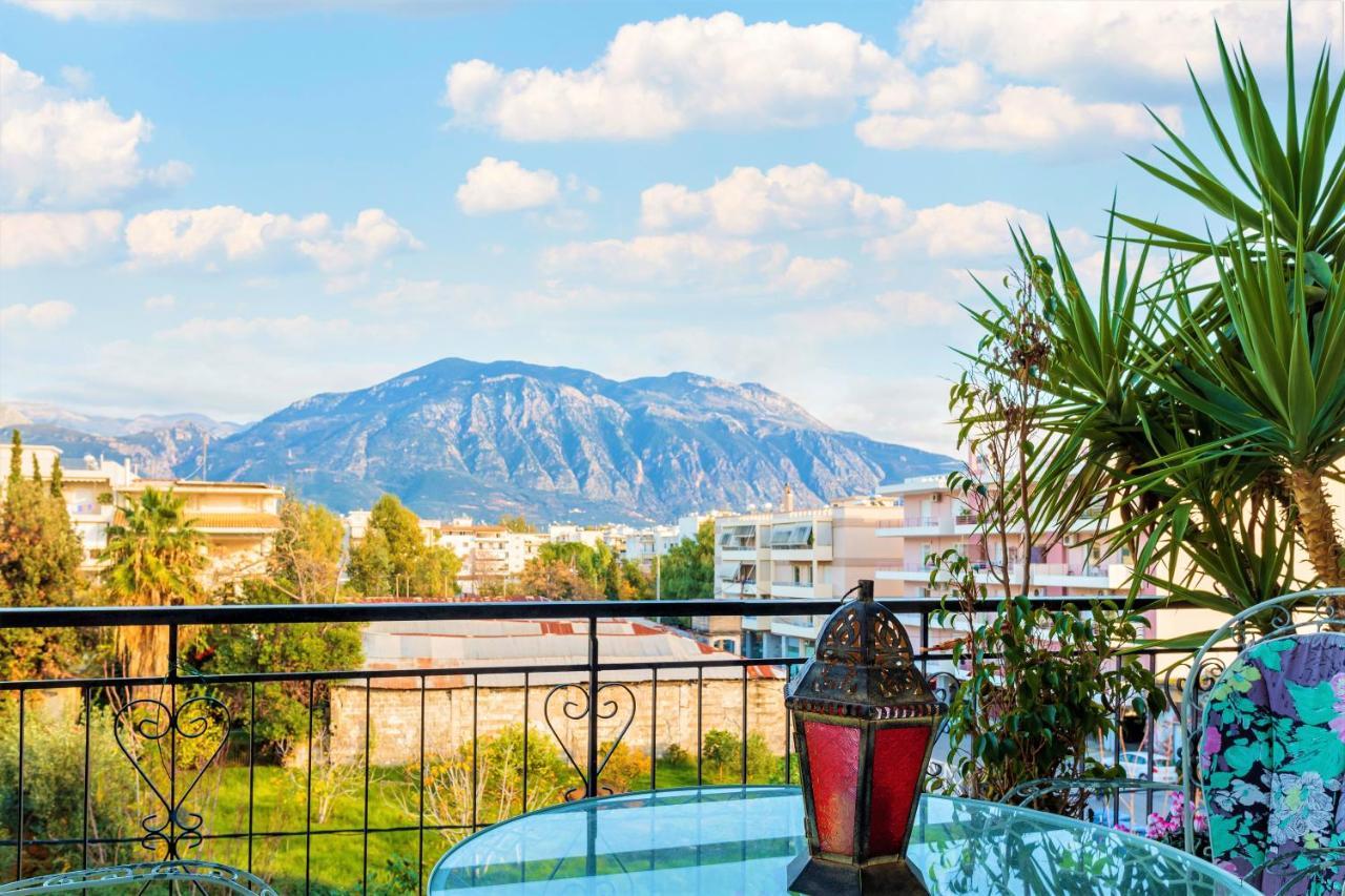 Bright Comfy Flat Near The Beach & The City Center カラマタ エクステリア 写真